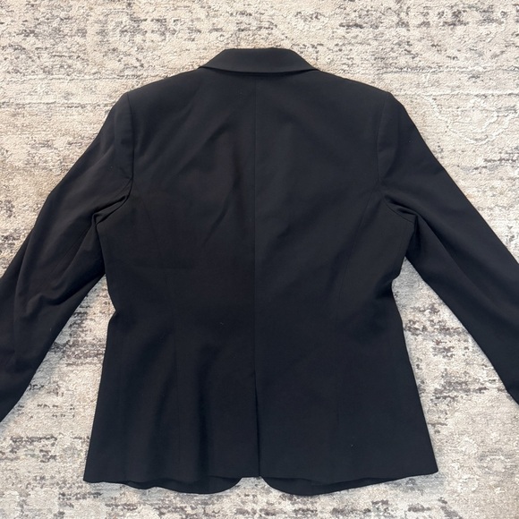 Chic Theory Classic elegant  Black Suit schoolboy Jacket quiet luxury size 12. - Picture 7 of 11
